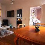 The George - Boutique Style *