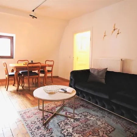 The George - Boutique Style