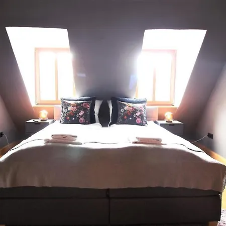 Homestay The George - Boutique Style