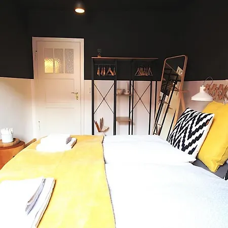 The George - Boutique Style