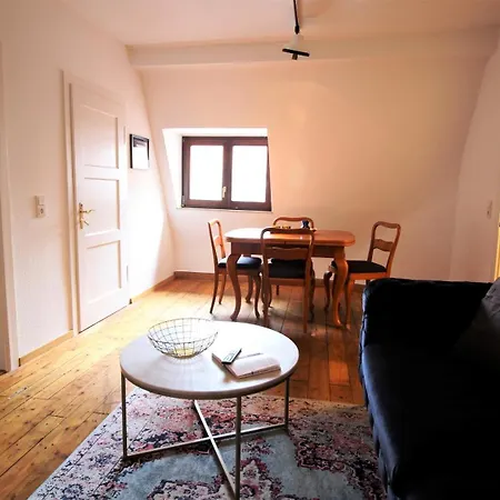 The George - Boutique Style Apartment Würzburg